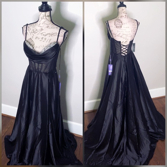 Boutique Dresses & Skirts - Black satin a line corset dress